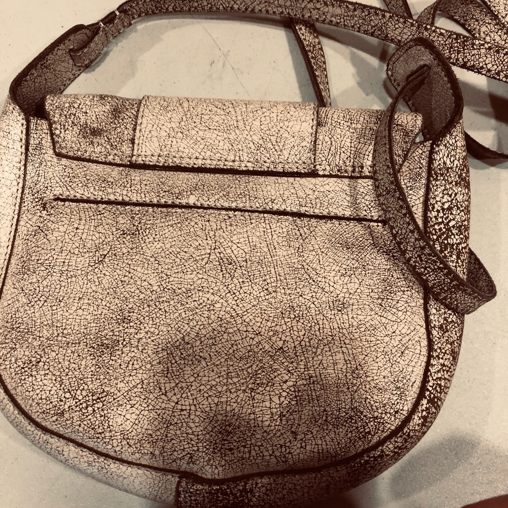 LATICO Distressed Crossbody off white see measurements - Picture 3 of 13